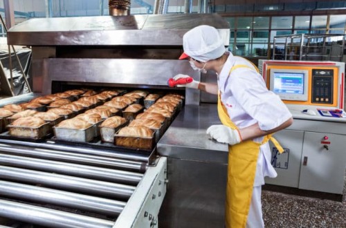 FIAB alerta de que reducir la jornada sin consenso pone en riesgo a las pymes de la industria alimentaria