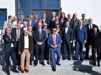 Siete grandes industrias cárnicas inauguran en Zafra el Complejo del Ibérico en Extremadura