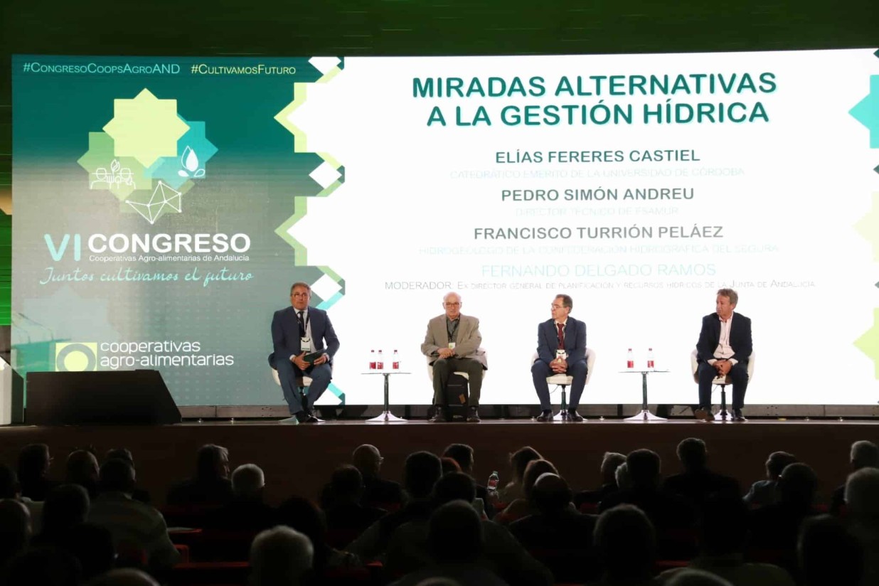 Encuentro cooperativo: Expertos en materia hídrica plantean alternativas para sostener la producción del regadío andaluz