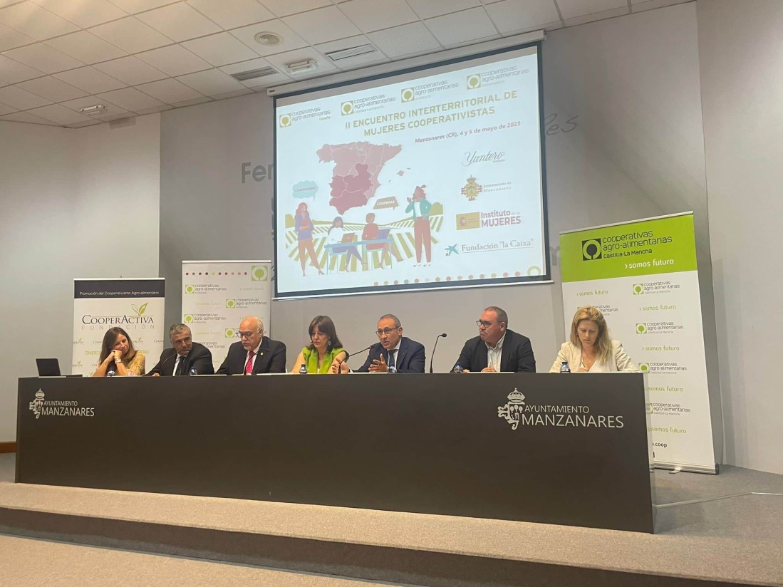Mujeres cooperativistas de Andalucía, Castilla-La Mancha y Extremadura comparten experiencias para ganar cuota en el sector agroalimentario