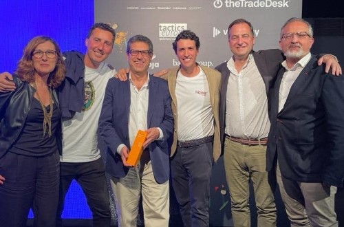 Un documental de Provacuno, Plata en los Best Awards 23