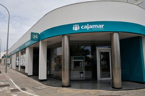 Cajamar activa una línea de financiación de 300 M€ para agricultores y ganaderos afectados por la sequía   