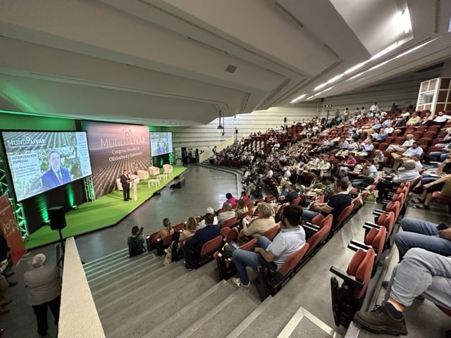 Planas apuesta por el desarrollo tecnológico y la identificación del olivar tradicional en la clausura del Congreso Mundolivar