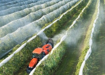 Kubota debate sobre el futuro de los cítricos en España