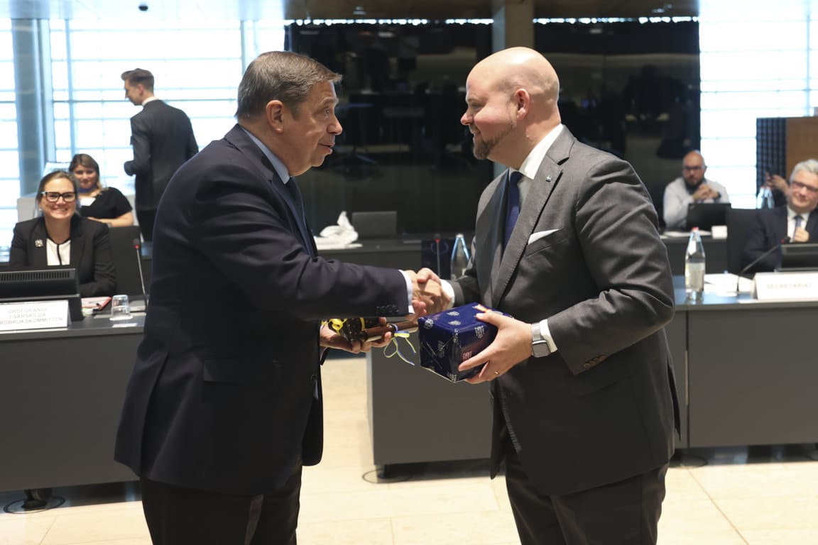 Luis Planas recoge de Suecia el testigo de la Presidencia del Consejo de la UE en materia agro-pesquera