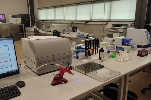 El laboratorio de genética de Inatega recibe la acreditación del MAPA