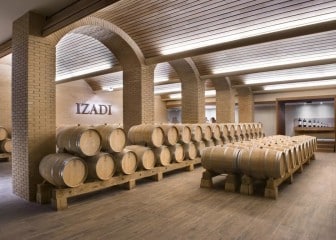 Izadi: Casi 40 años de inquietud y sensibilidad