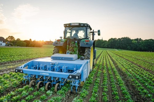 La tecnología de protección de cultivos de Steketee, ahora en azul Lemken