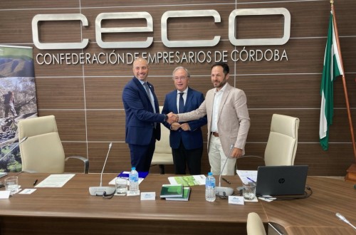 Olipe firma un acuerdo con Alltech Crop Science para potenciar la sostenibilidad de su olivar