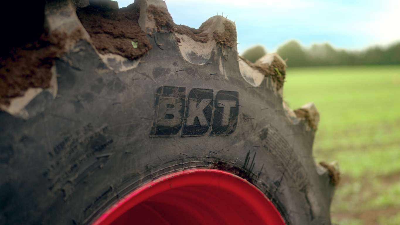 Los neumáticos BKT Agrimax V-Flecto obtienen la marca de garantía DLG Approved