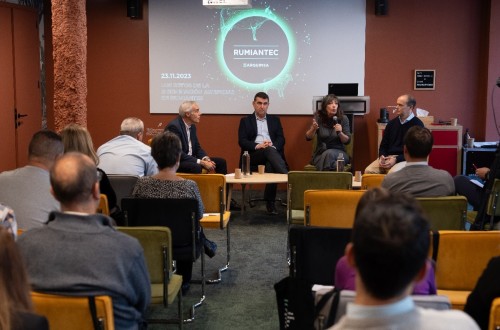 Arquimea explora los desafíos de la inseminación artificial en Rumiantec