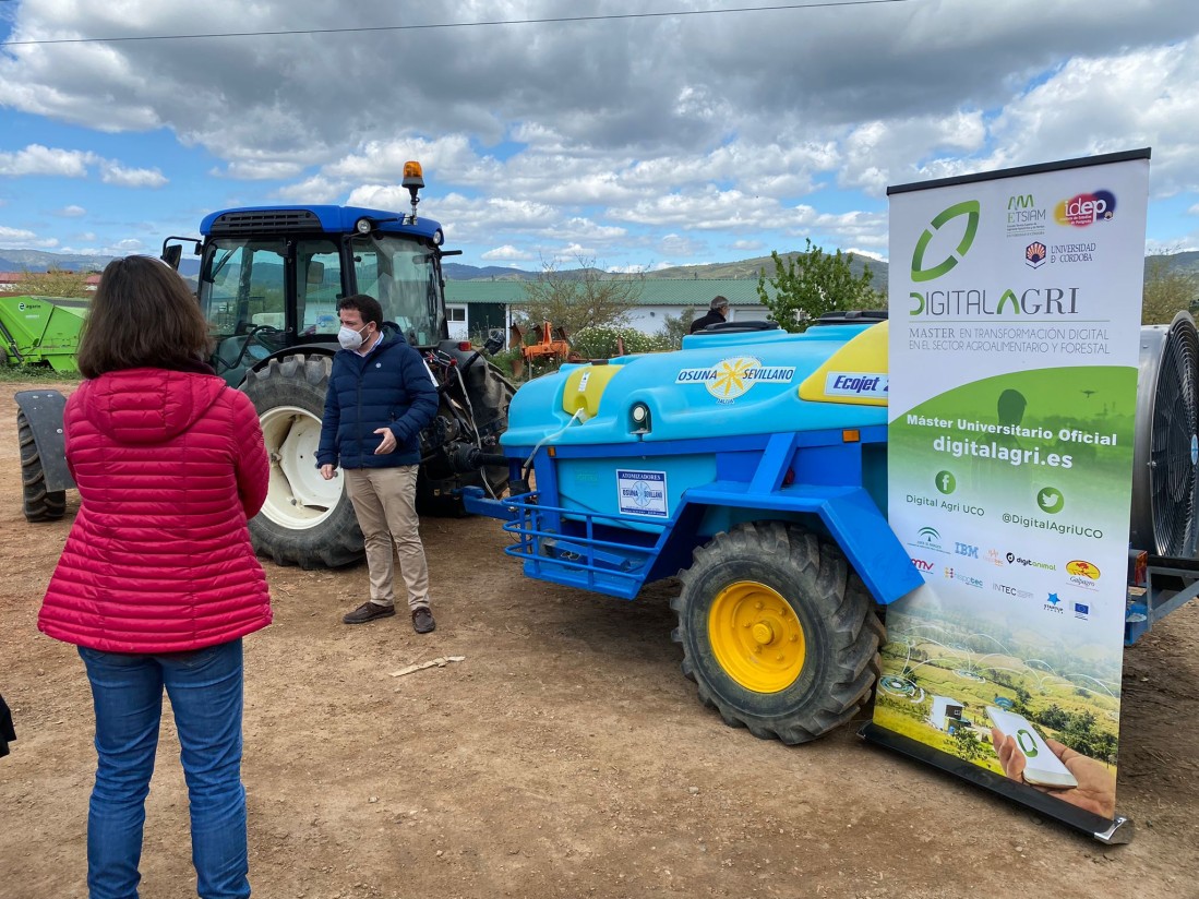 DigitalAgri: La necesaria competencia digital de los profesionales del sector agroforestal. Por Javier Mesas y Adolfo Peña