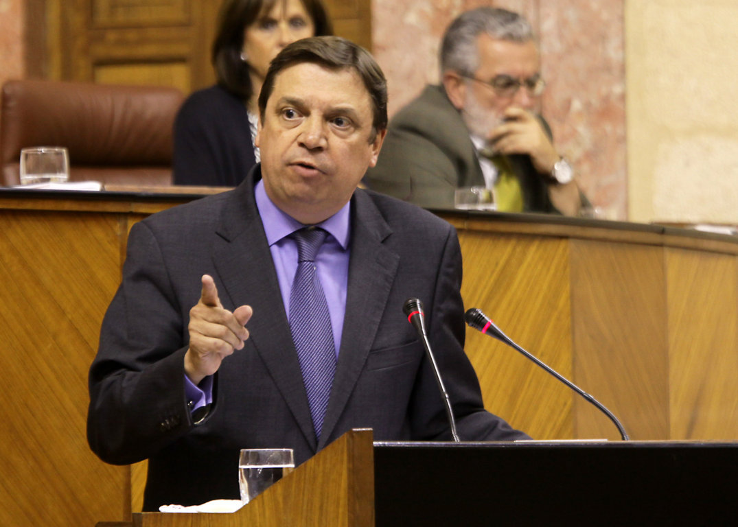 Luis Planas mantiene la cartera de ministro de Agricultura, Pesca y Alimentación en el nuevo Gabinete de Sánchez