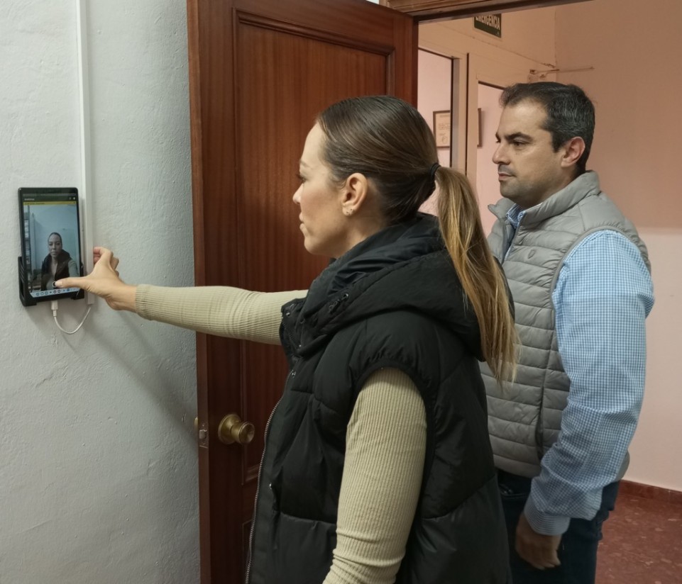 Viveros Sevilla elige el software de Raw Data para digitalizar la gestión de personal en sus invernaderos