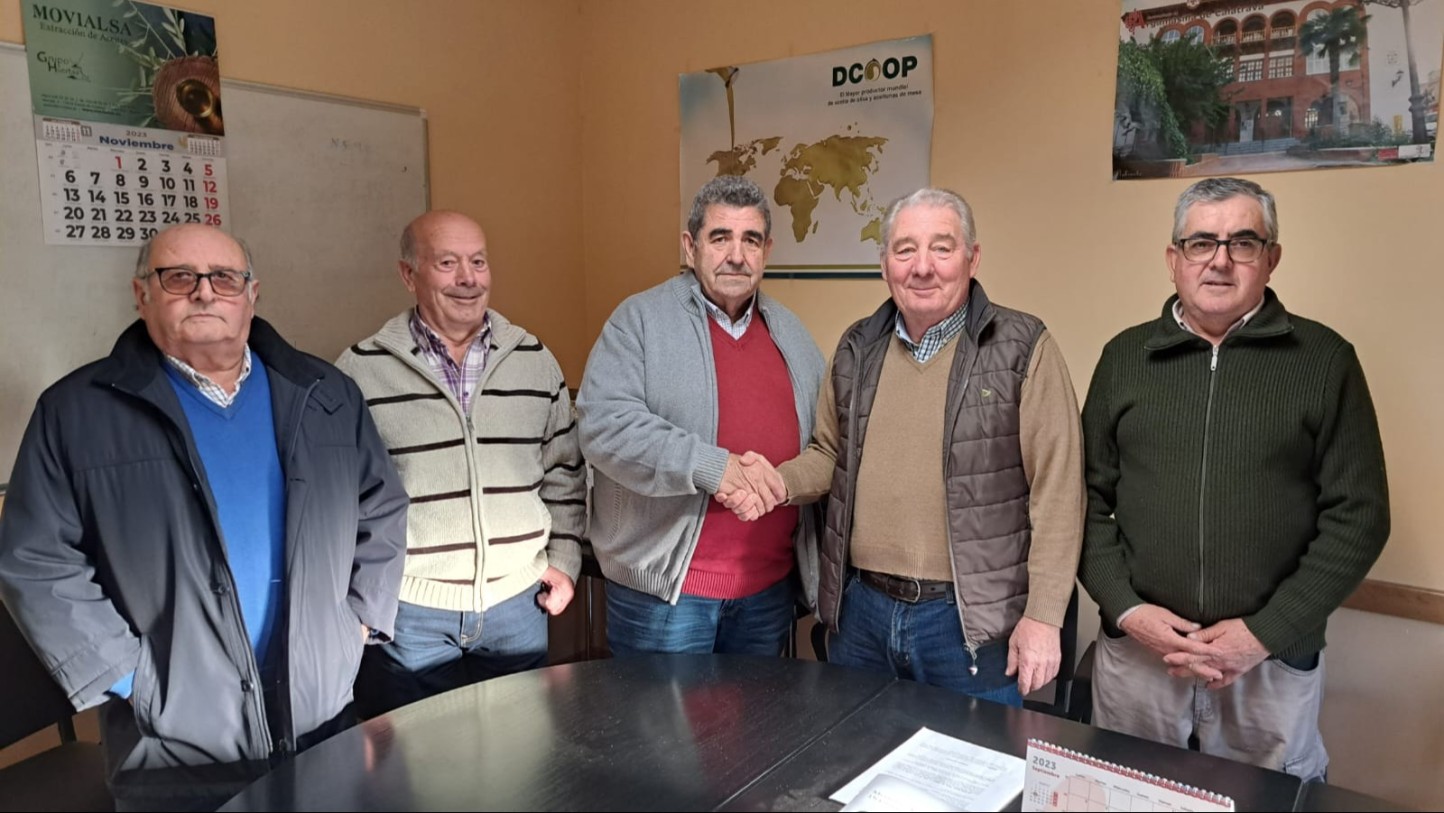 Cooperativas del Grupo Dcoop promueven también ahorrar costes con la molturación común de aceituna para aceite de oliva