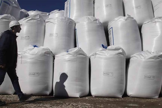 China pone fin a sus exportaciones de fertilizantes al menos hasta abril de 2004
