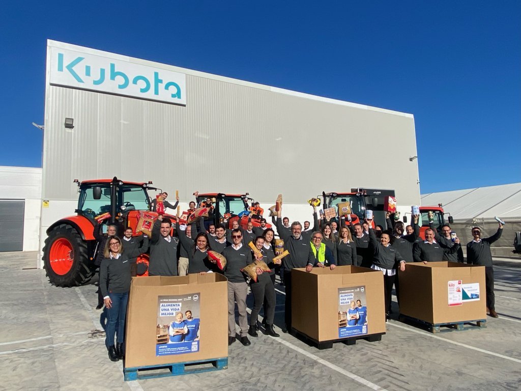 La campaña «Operación Kilo» de Kubota recoge más de 600 kilos de alimentos para comedores sociales
