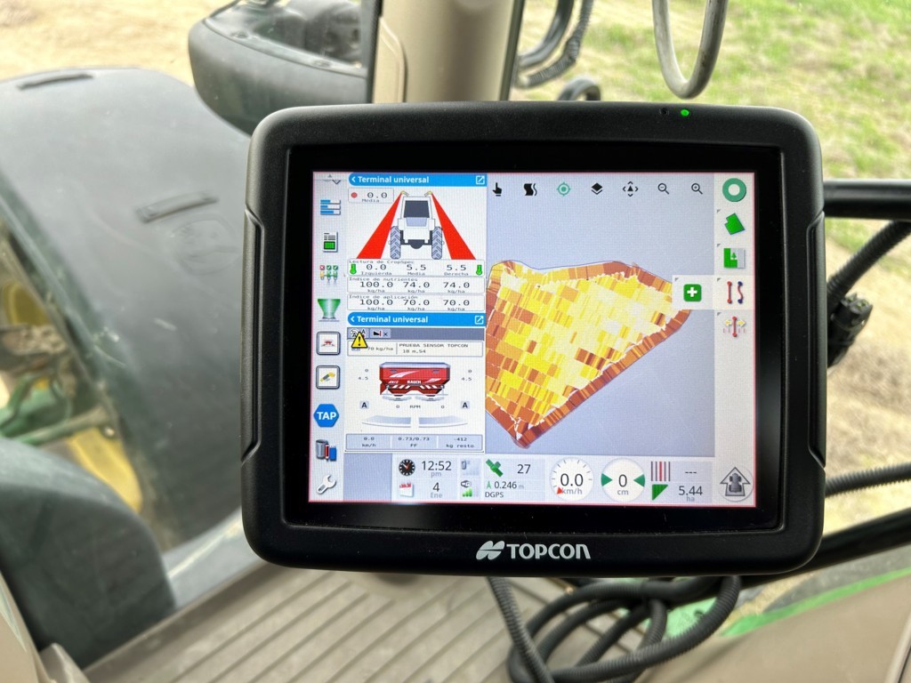 CropSpec de Topcon, dosificación variable de fertilizante en tiempo real por sensor óptico