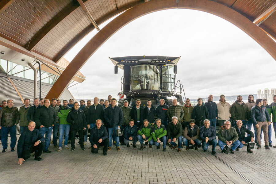 Fendt reúne a un centenar de agricultores profesionales en sus jornadas de cosecha