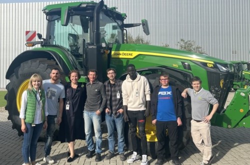 Segunda promoción de tractoristas John Deere de la Fundación Raimat Lleida