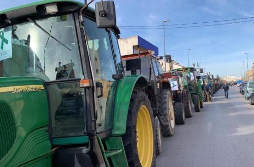 Cortes de vías en el séptimo día y hasta 40 tractoradas más previstas en el calendario de las OPAs