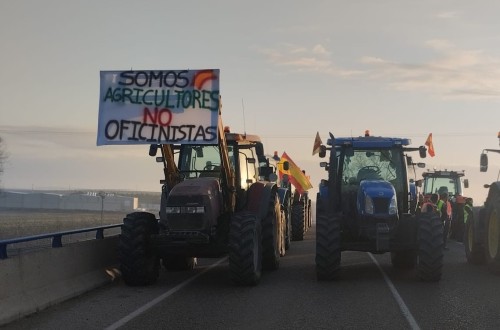 Organizaciones agrarias de Castilla-La Mancha convocan una tractorada el 15 de marzo en Toledo
