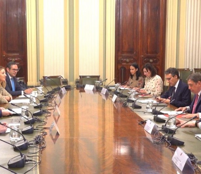 Anice presenta al ministro Luis Planas 60 medidas para asegurar el futuro del sector ganadero-cárnico