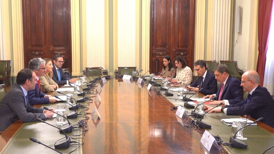 Anice presenta al ministro Luis Planas 60 medidas para asegurar el futuro del sector ganadero-cárnico