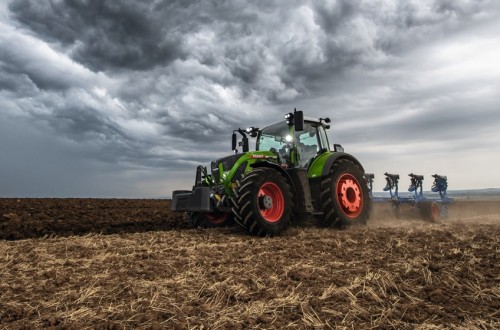 El Fendt 724 Vario sigue siendo el tractor favorito de los agricultores alemanes