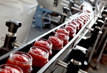 La facturación baja el 1,4% en la industria alimentaria y el 9% en las bebidas en agosto
