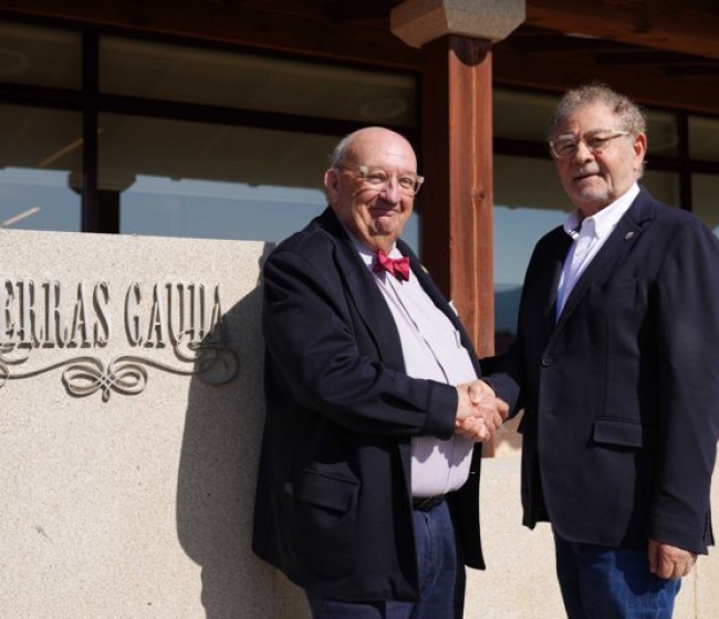 Alianza estratégica entre el Grupo Terras Gauda y Bodegas Gargalo de Roberto Verino