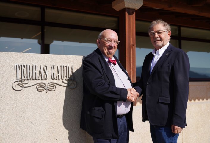 Alianza estratégica entre el Grupo Terras Gauda y Bodegas Gargalo de Roberto Verino