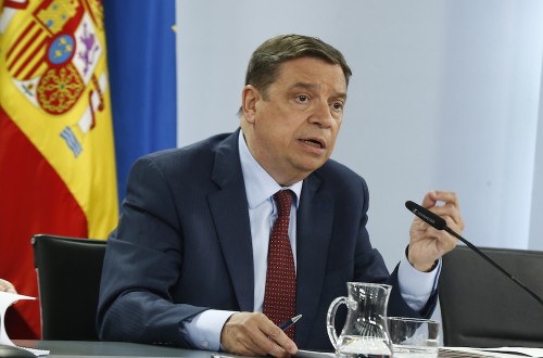 Planas defiende negociar con EEUU sin presiones ante la amenaza de nuevos aranceles