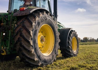 Nokian Tyres presenta la gama de productos Soil King VF para tractores de alta potencia