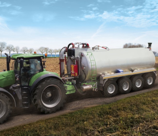 Powertrailer SR 331, el nuevo neumático de BKT para operaciones de transporte agrícola por carretera