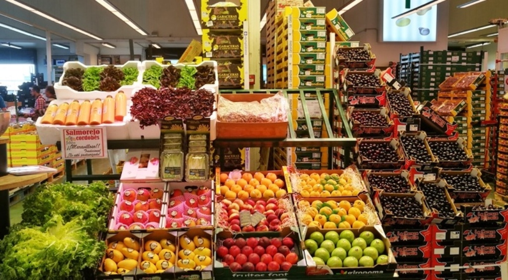 La importación de frutas y hortalizas frescas de países terceros al mercado español se dobló en la última década