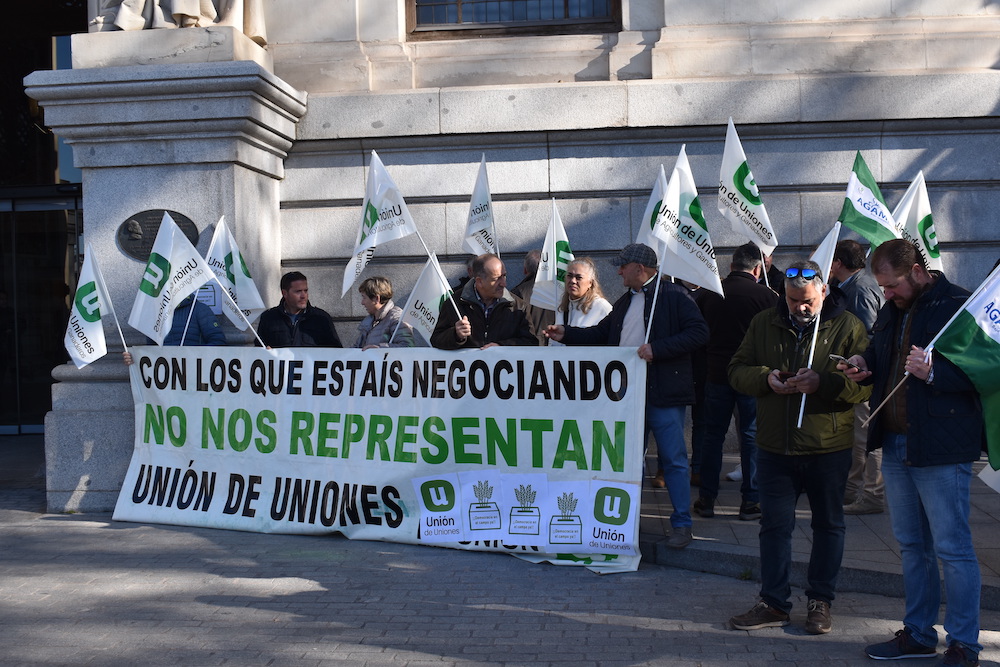 Planas considera abrir la representatividad a Unión de Uniones de Agricultores y Ganaderos