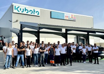 Kubota España apuesta por la sostenibilidad e invierte en una flota de coches híbridos