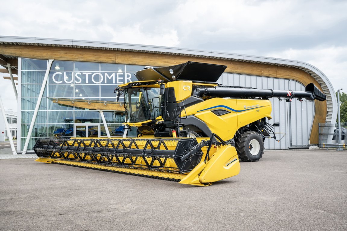 New Holland lanza al mercado la nueva cosechadora CR10