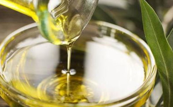 COAG denuncia un desfase de hasta 2 euros en el precio del aceite de oliva en origen