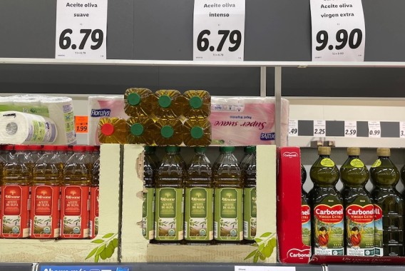 Los precios de los alimentos registran un aumento del 2,4% anual: frutas (+10,4%) y aceite y grasas (-30,3%)
