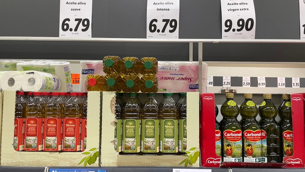 Los precios de los alimentos registran un aumento del 2,4% anual: frutas (+10,4%) y aceite y grasas (-30,3%)