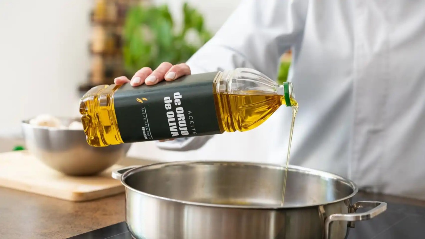Las exportaciones de aceite de orujo de oliva repuntaron a doble dígito hasta mitad de la campaña 2023/24