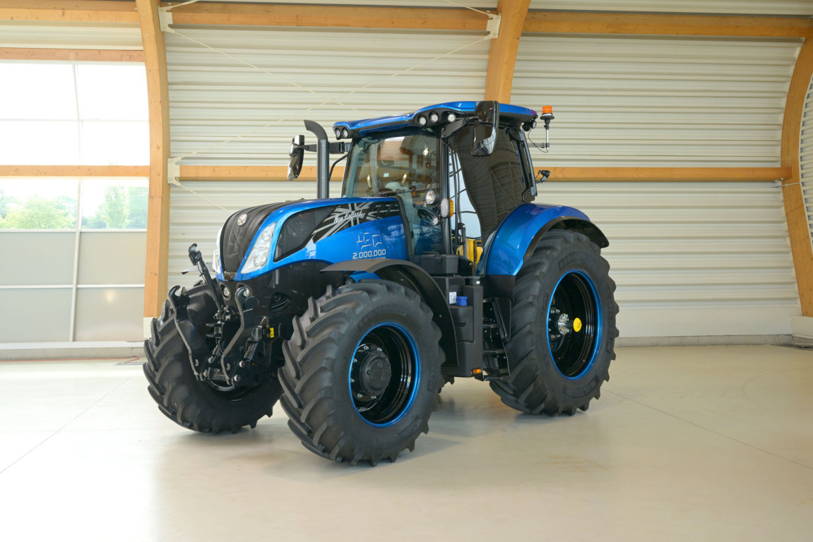 La fábrica de tractores de New Holland en Basildon produce la unidad número 2.000.000 en su sesenta aniversario