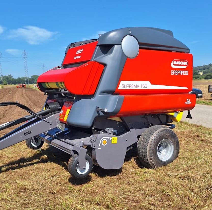 Maschio Gaspardo muestra en campo las prestaciones de su rotoempacadora Suprema