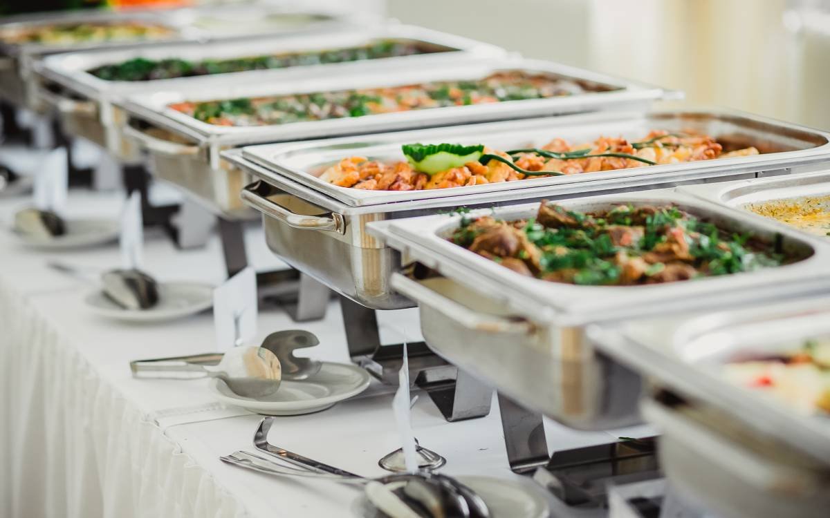 Competencia desmantela tres cárteles de suministro de alimentos a colectividades