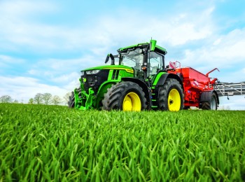 John Deere cierra el año fiscal 2025 con un beneficio neto de 5.027 millones de dólares