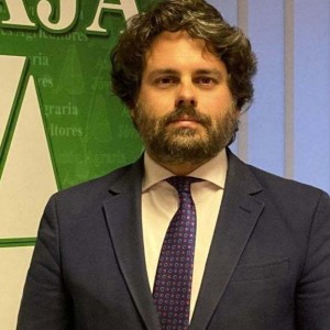 No se puede sembrar futuro con impuestos