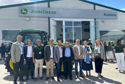 Avanterra (John Deere) refuerza su presencia en Castilla-La Mancha con un nuevo centro en Iniesta