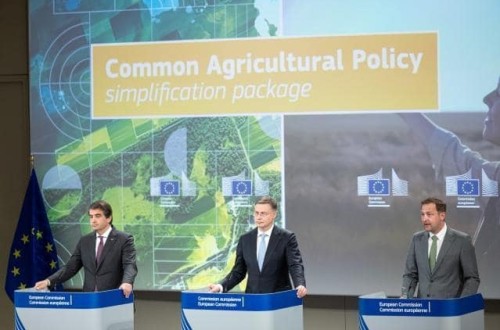 Nuevas medidas de simplificación de la PAC: facilitar los pagos a agricultores y controles ambientales simplificados